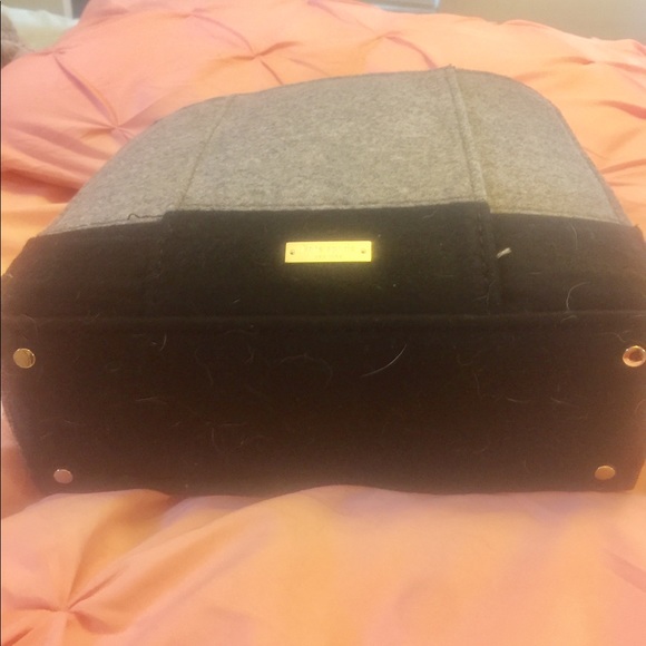 Kate spade purse like new. Very pretty and unique - Picture 5 of 6